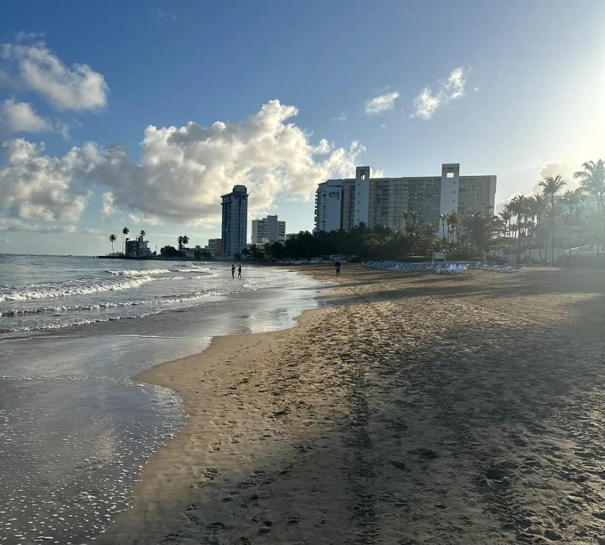 アパート Esj Exclusive Beachfront Condo サンジョアン